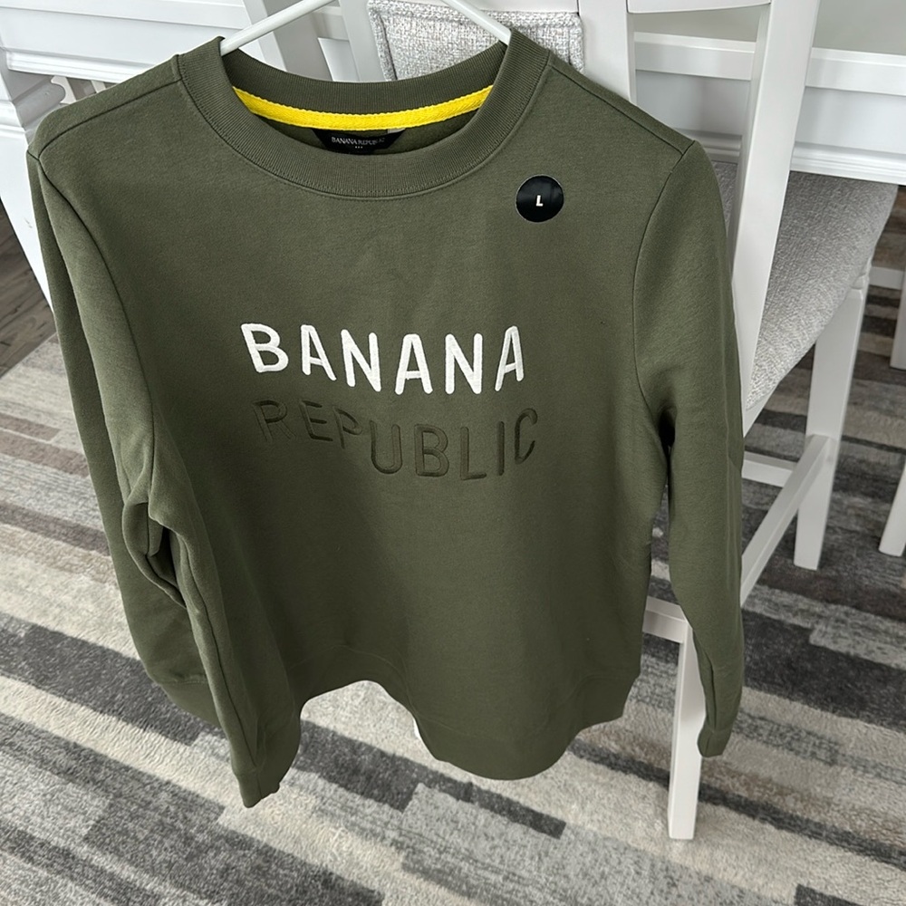 Banana Republic sweatshirt brand new!